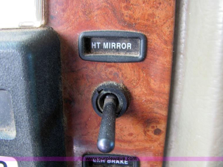 image for item 6172 2002 Peterbilt Conventional 330 tandem axle dump truck