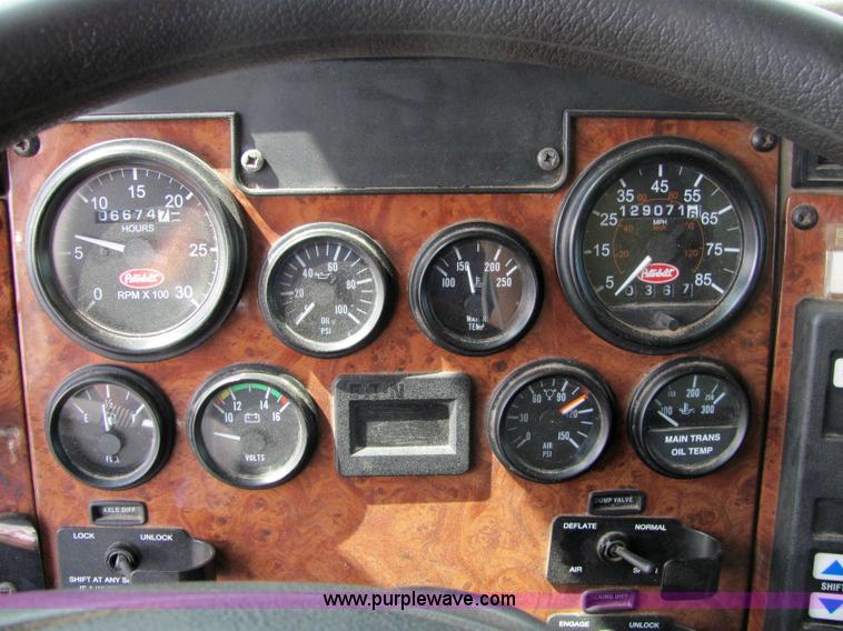 image for item 6172 2002 Peterbilt Conventional 330 tandem axle dump truck