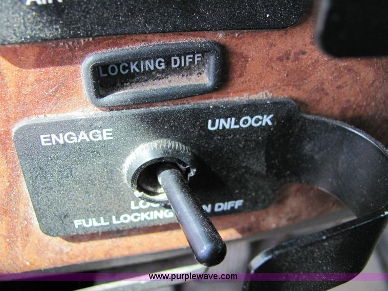 image for item 6172 2002 Peterbilt Conventional 330 tandem axle dump truck