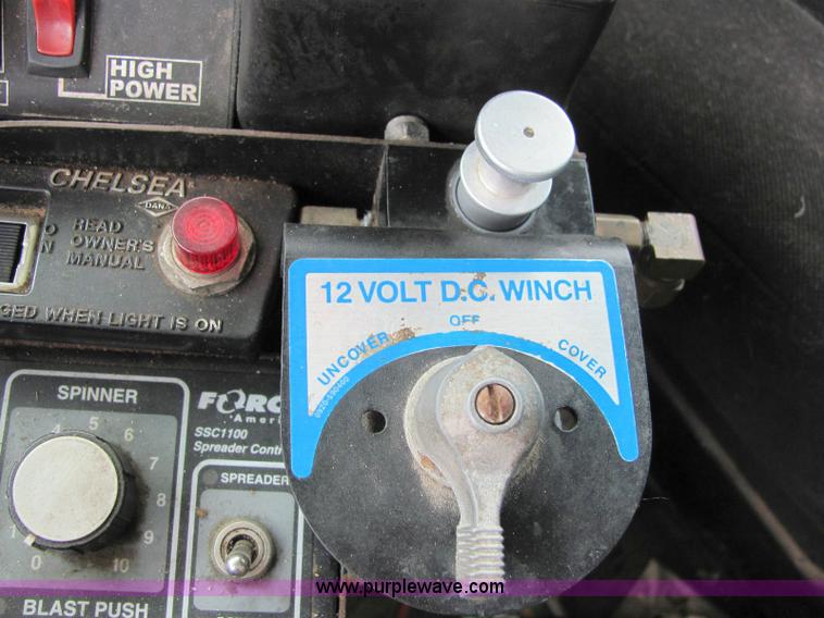 image for item 6172 2002 Peterbilt Conventional 330 tandem axle dump truck