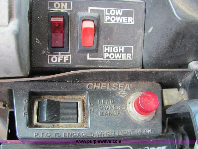 image for item 6172 2002 Peterbilt Conventional 330 tandem axle dump truck