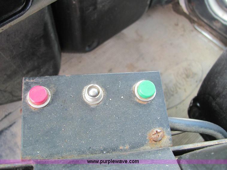 image for item 6172 2002 Peterbilt Conventional 330 tandem axle dump truck