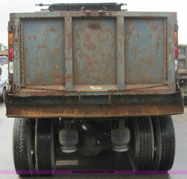 image for item 6173 2003 Peterbilt Conventional 330 tandem axle dump truck
