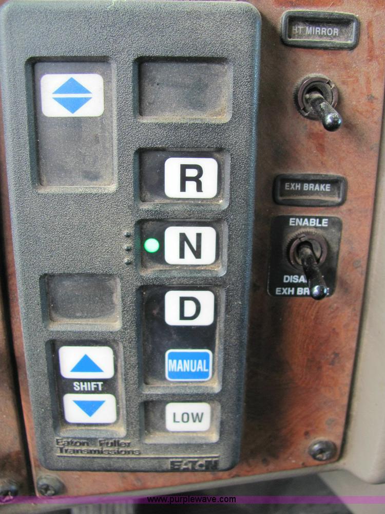 image for item 6173 2003 Peterbilt Conventional 330 tandem axle dump truck