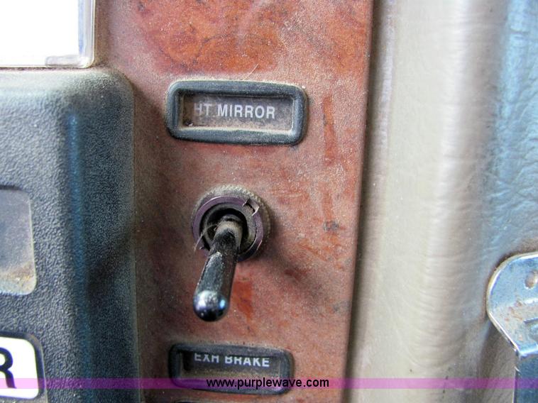 image for item 6173 2003 Peterbilt Conventional 330 tandem axle dump truck