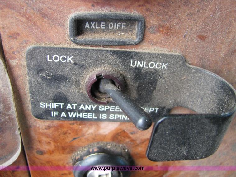 image for item 6173 2003 Peterbilt Conventional 330 tandem axle dump truck