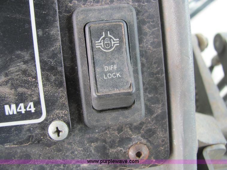 image for item 6176 1996 Champion 720A articulated motor grader