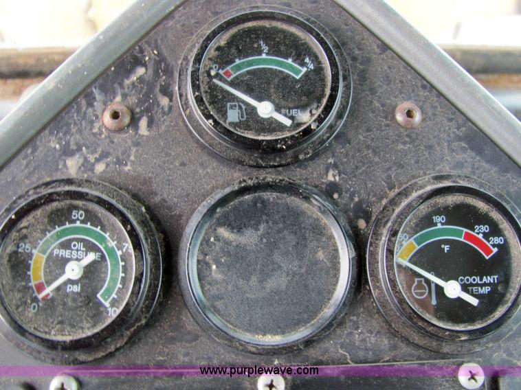 image for item 6176 1996 Champion 720A articulated motor grader