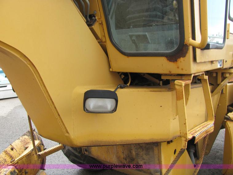 image for item 6176 1996 Champion 720A articulated motor grader
