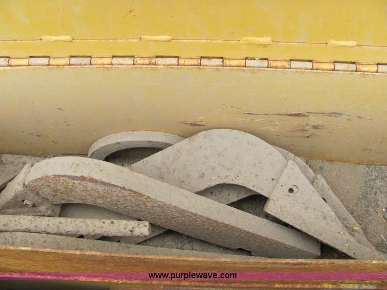 image for item 6176 1996 Champion 720A articulated motor grader