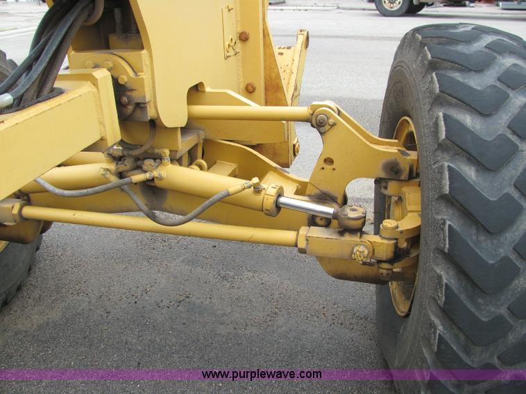 image for item 6176 1996 Champion 720A articulated motor grader