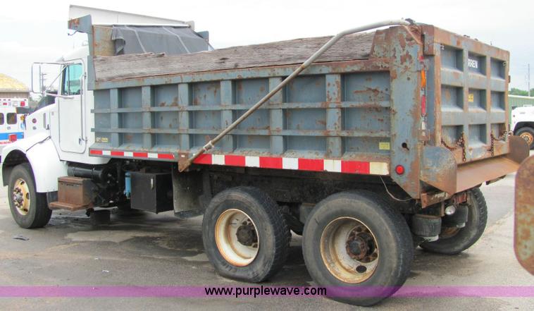 image for item 6178 2002 Peterbilt Conventional 330 tandem axle dump truck