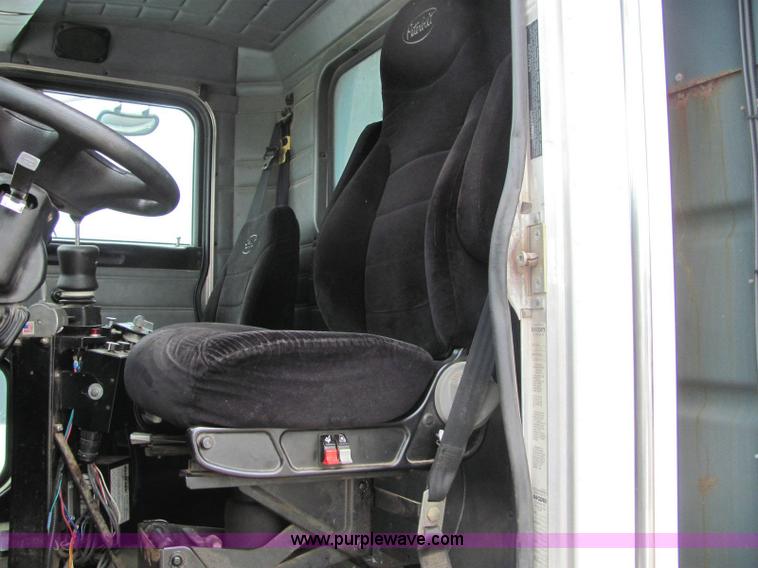 image for item 6178 2002 Peterbilt Conventional 330 tandem axle dump truck