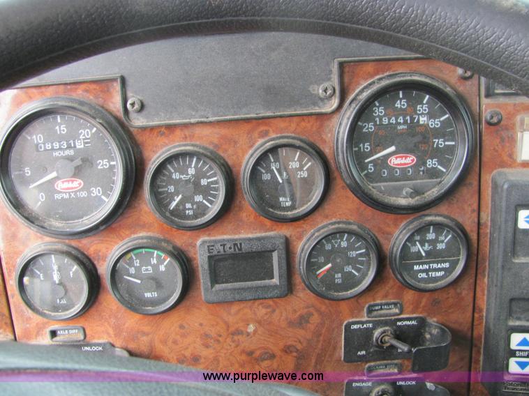 image for item 6178 2002 Peterbilt Conventional 330 tandem axle dump truck