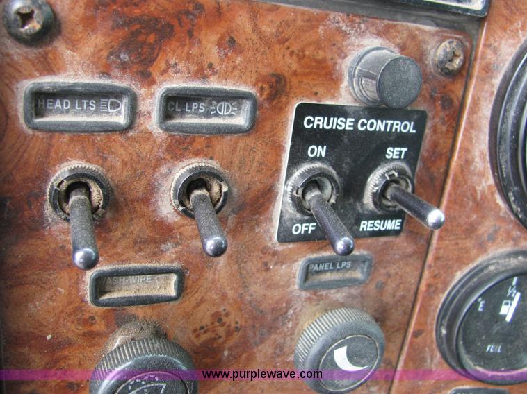 image for item 6178 2002 Peterbilt Conventional 330 tandem axle dump truck