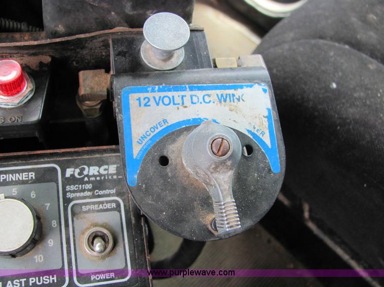 image for item 6178 2002 Peterbilt Conventional 330 tandem axle dump truck