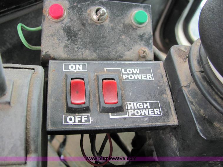 image for item 6178 2002 Peterbilt Conventional 330 tandem axle dump truck