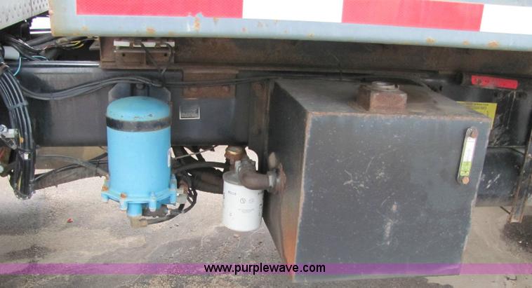 image for item 6178 2002 Peterbilt Conventional 330 tandem axle dump truck