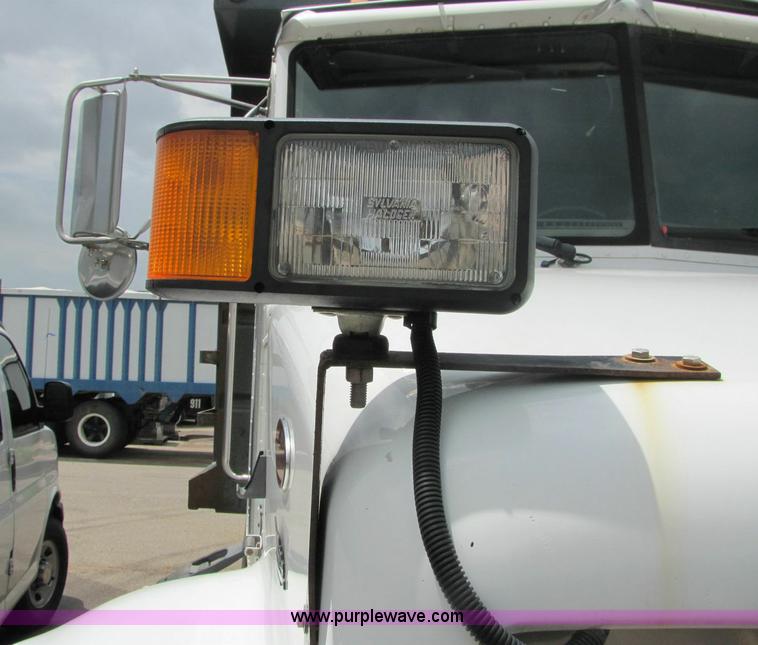 image for item 6178 2002 Peterbilt Conventional 330 tandem axle dump truck