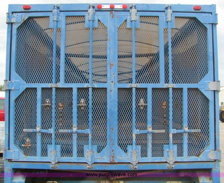 image for item 6179 1988 Bocats 44' live bottom tandem axle trailer