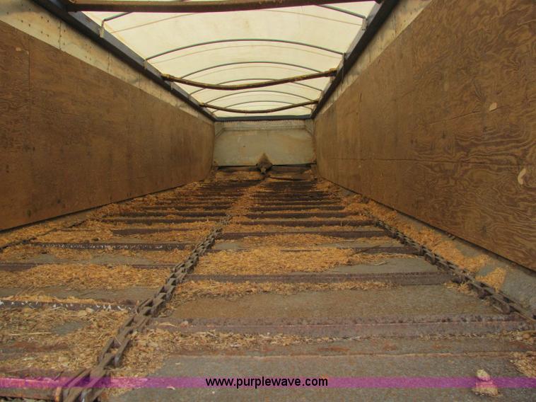 image for item 6179 1988 Bocats 44' live bottom tandem axle trailer