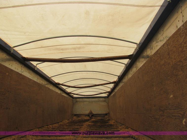 image for item 6179 1988 Bocats 44' live bottom tandem axle trailer