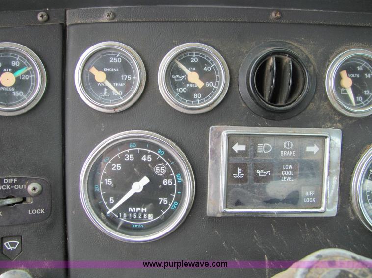 image for item 6180 1988 Ford Conventional LTL9000 semi truck