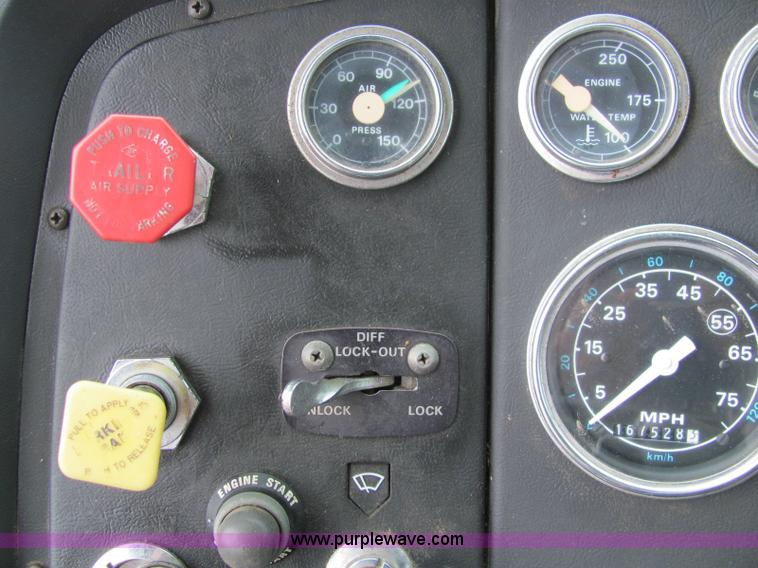 image for item 6180 1988 Ford Conventional LTL9000 semi truck