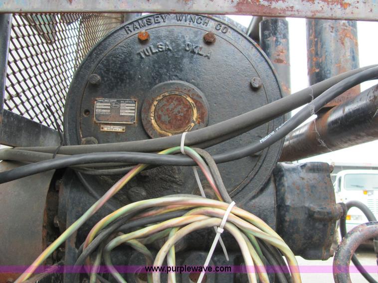 image for item 6180 1988 Ford Conventional LTL9000 semi truck