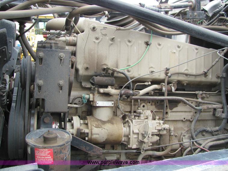 image for item 6180 1988 Ford Conventional LTL9000 semi truck