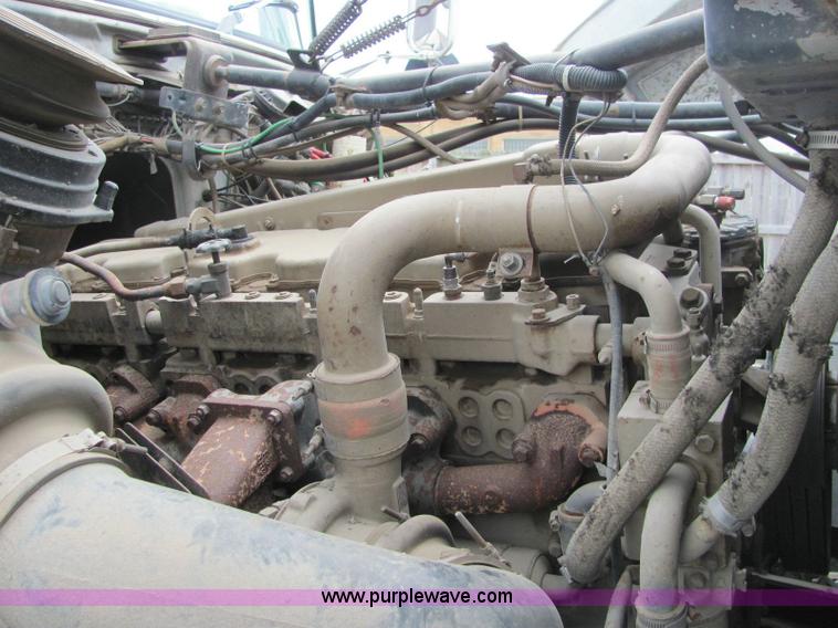 image for item 6180 1988 Ford Conventional LTL9000 semi truck