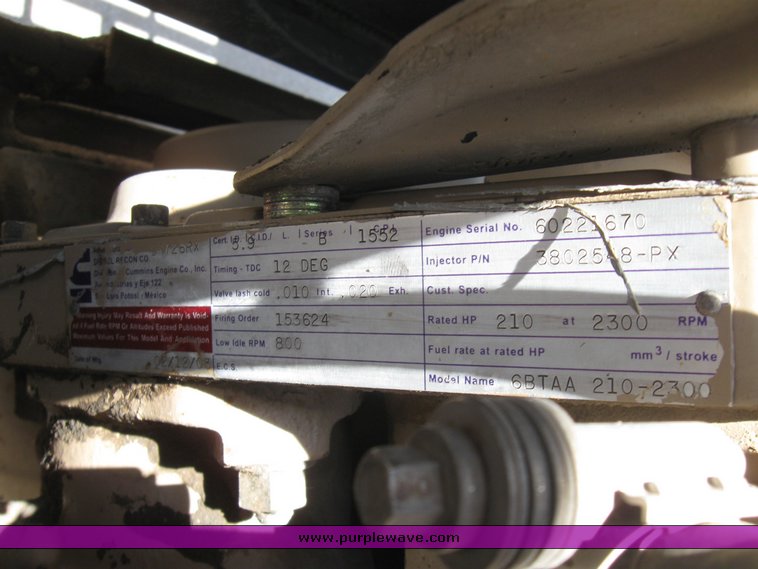 image for item 7260 1998 Ford F800 mechanics truck