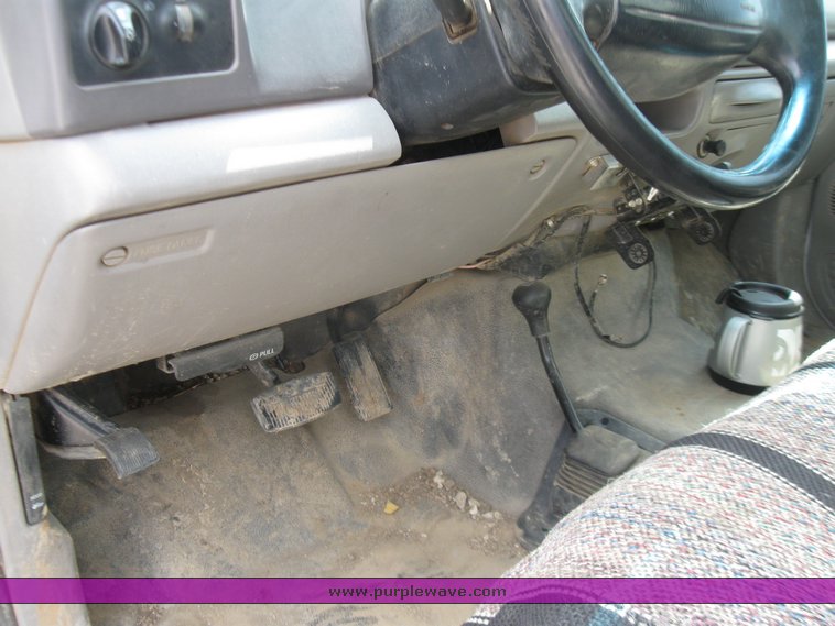 image for item 7388 2000 Ford F550 service truck