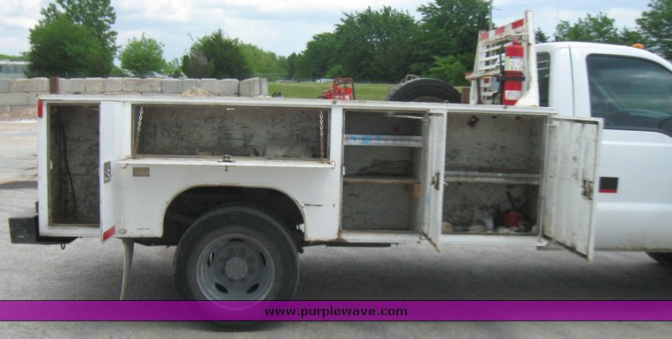 image for item 7388 2000 Ford F550 service truck