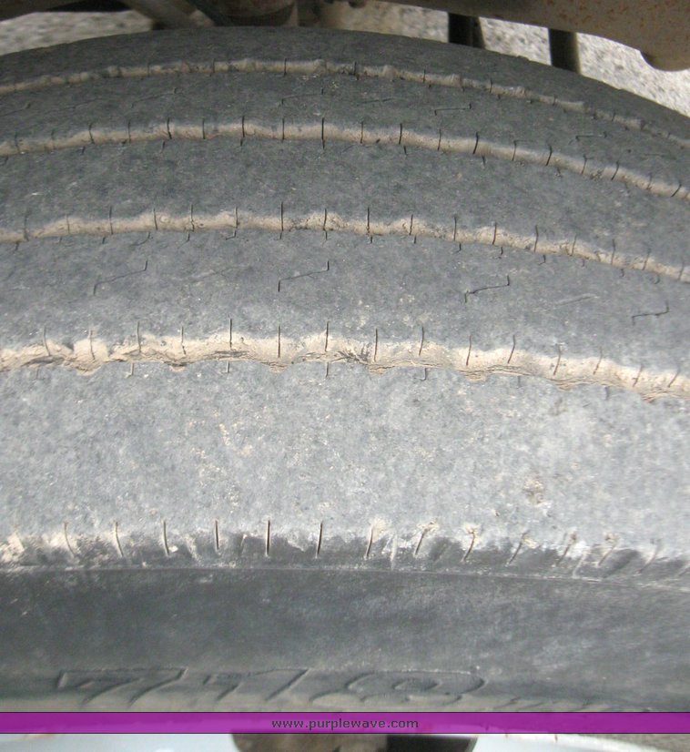 image for item 7388 2000 Ford F550 service truck