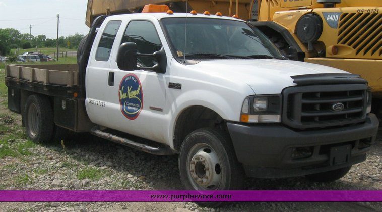 image for item 7389 2004 Ford F450 Super Duty extended cab truck