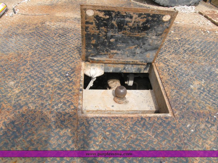 image for item 7389 2004 Ford F450 Super Duty extended cab truck