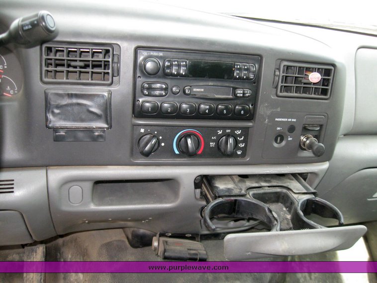 image for item 7389 2004 Ford F450 Super Duty extended cab truck