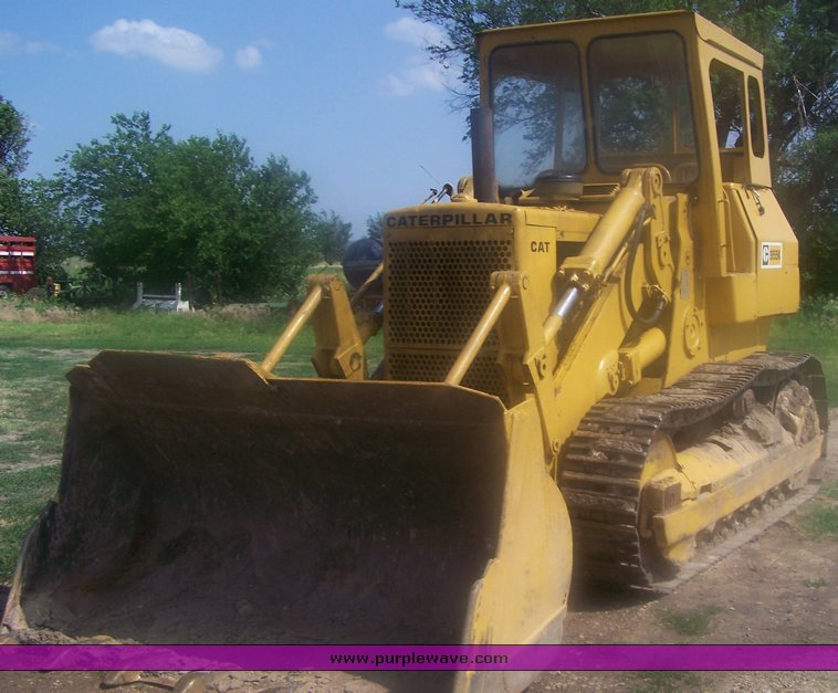 image for item 8700 1967 Caterpillar 955K track loader