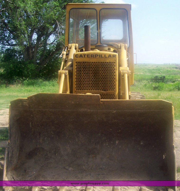 image for item 8700 1967 Caterpillar 955K track loader