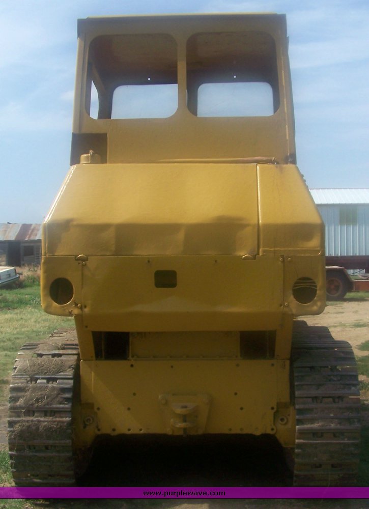 image for item 8700 1967 Caterpillar 955K track loader