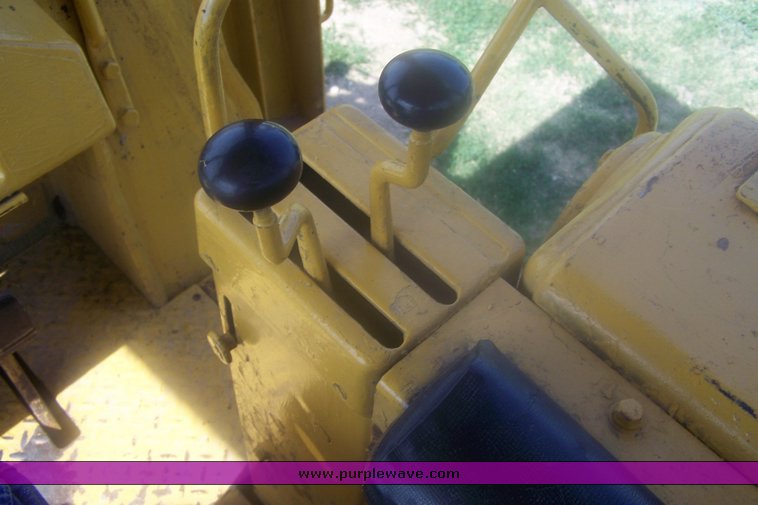 image for item 8700 1967 Caterpillar 955K track loader