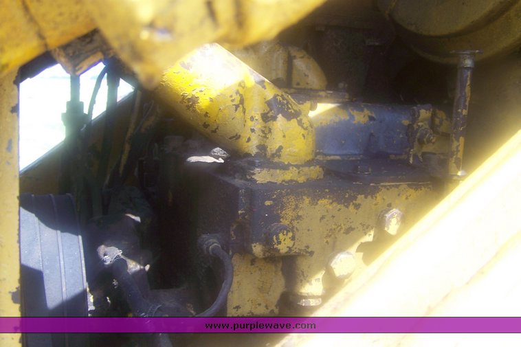 image for item 8700 1967 Caterpillar 955K track loader