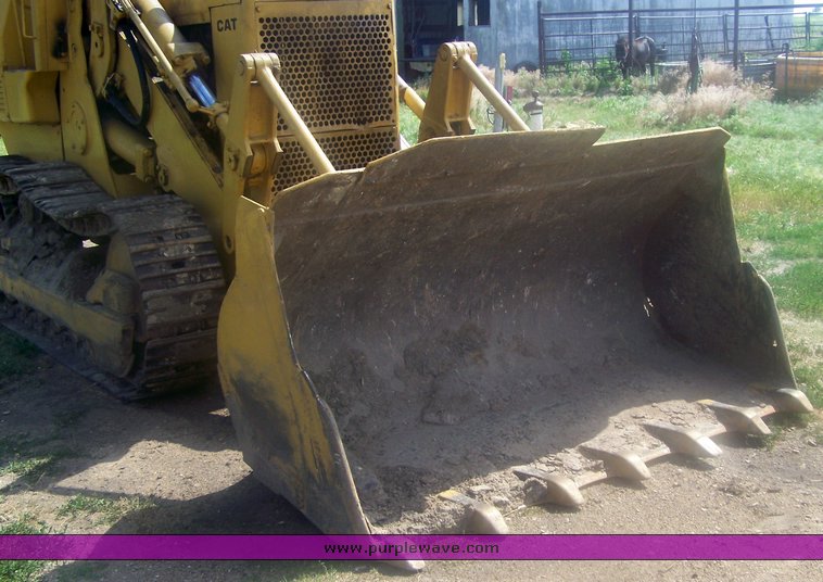 image for item 8700 1967 Caterpillar 955K track loader