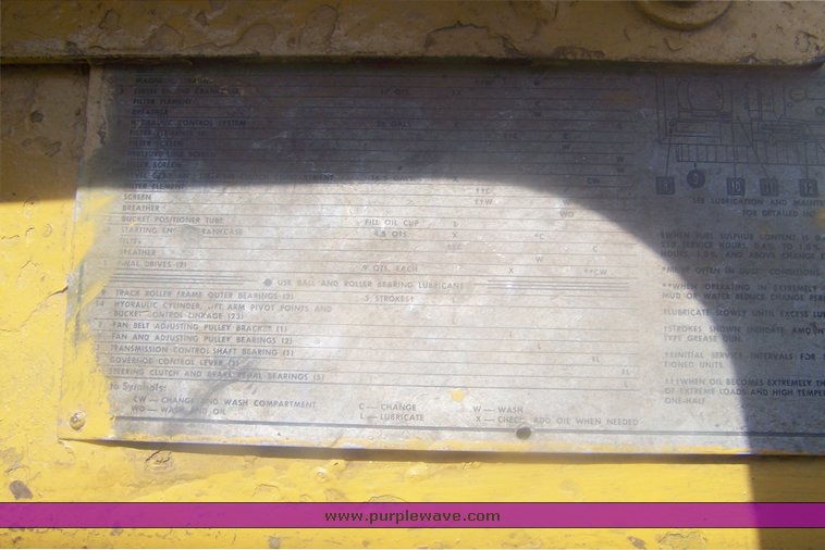 image for item 8700 1967 Caterpillar 955K track loader