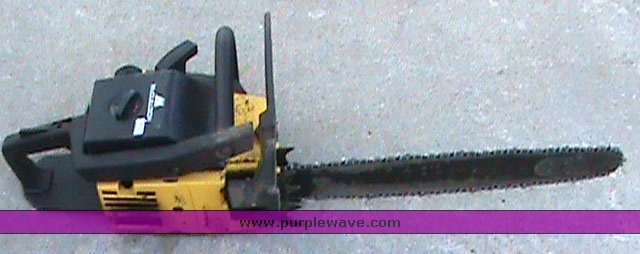 image for item 1002 McCulloch Pro Mac 610 chain saw