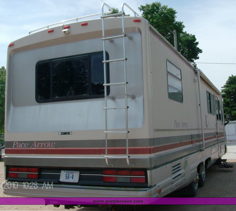 image for item 1009 1991 Pace Arrow Class A 37' motor home