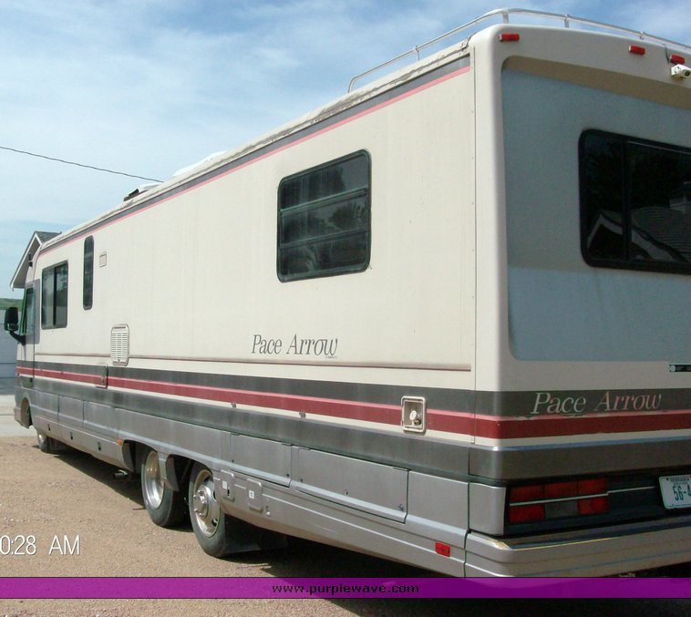 image for item 1009 1991 Pace Arrow Class A 37' motor home