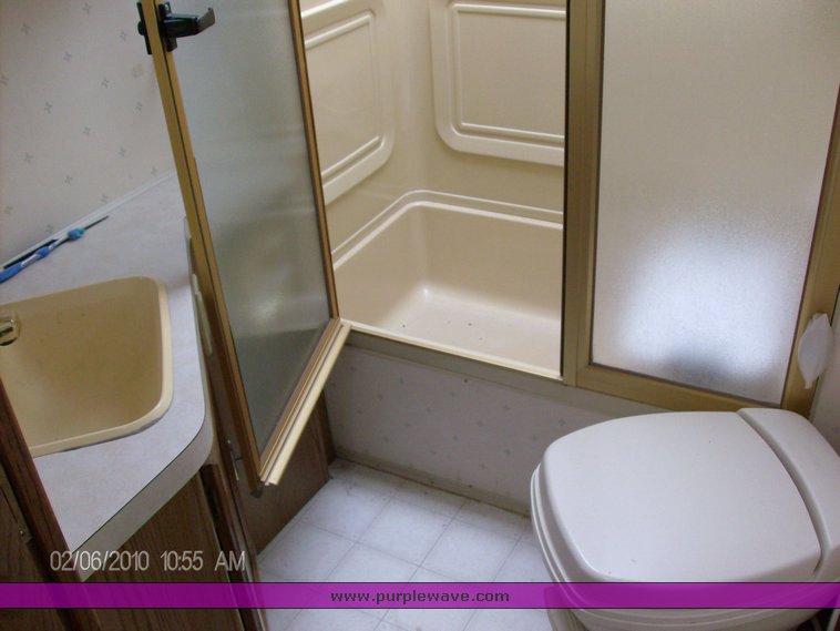 image for item 1009 1991 Pace Arrow Class A 37' motor home