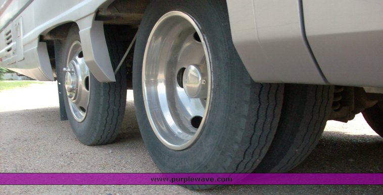 image for item 1009 1991 Pace Arrow Class A 37' motor home